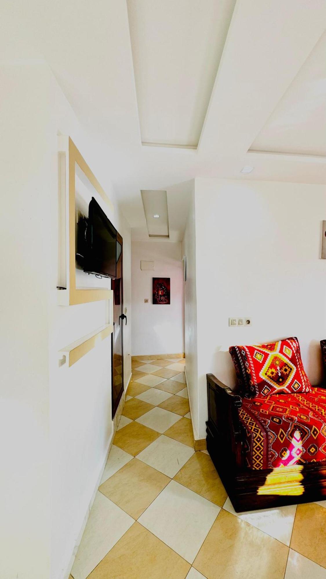 Tafoukt Surf Hostel *